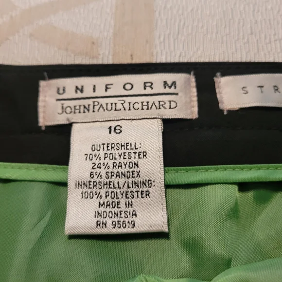 John Paul Richard black pleated flare skirt, fully lined, size 16, NWT - Picture 2 of 10